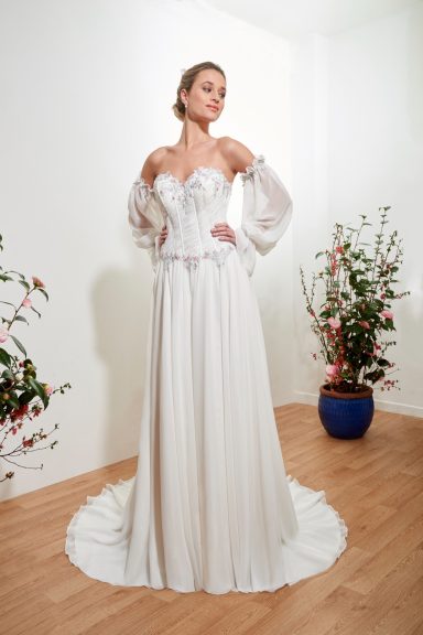 boutique showroom la robe de ma vie m6 chantal ferrari mariage robe de mariee femme habillement sciez 74 haute savoie the sposa group